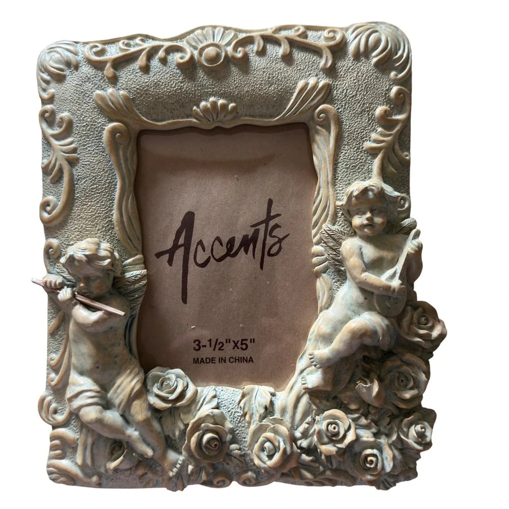 Accents Resin Cherub Picture Frame Vintage Style Angels Roses 3.5x5 WMC11